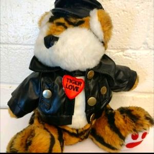 Tiger Love Plush tiger in biker jacket and hat